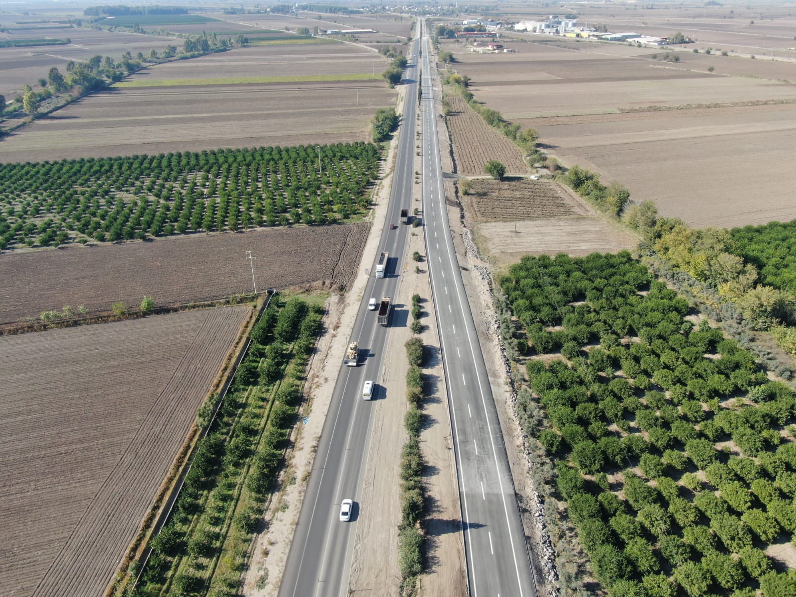 400-21 KK No’lu Toprakkale-Osmaniye devlet yolunun 80-50 KK No’lu Toprakkale İY AYR-Osmaniye çevreyolu arabası bsk kaplama yapım